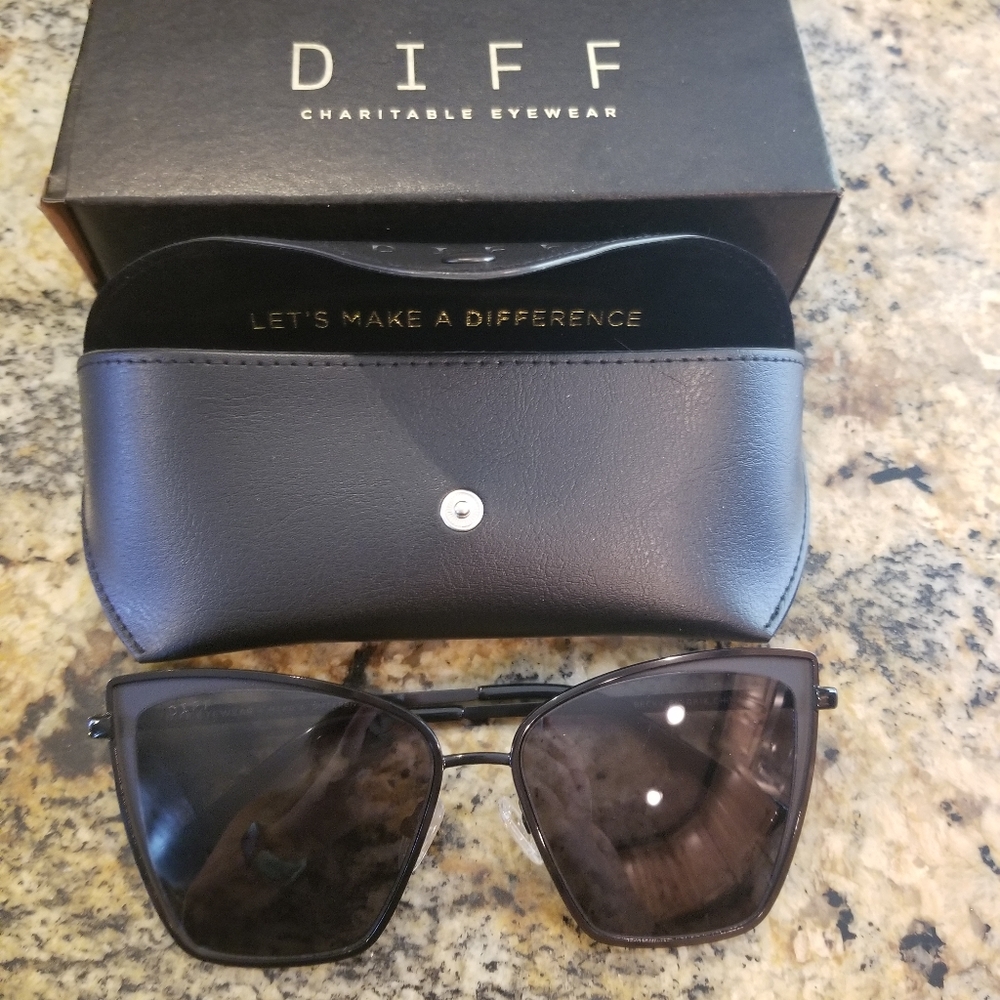 Diff eyewear - becky